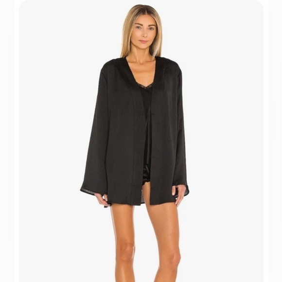 MAJORELLE Open Front Wrap Mini Robe Dress Black Kimono Textured Satin Blazer Top - Picture 1 of 1